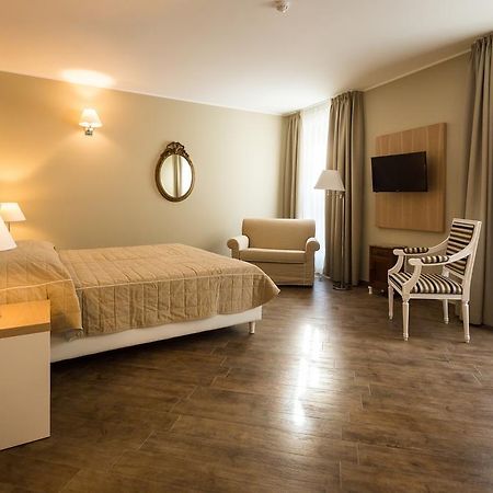 Hotel Monteverde Acqui Terme Esterno foto