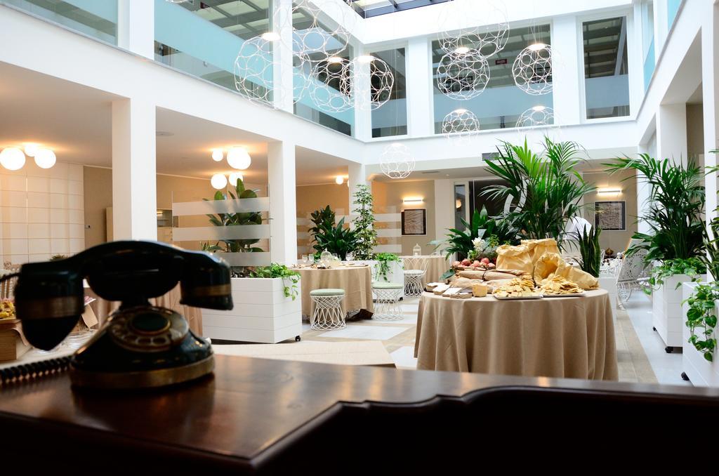 Hotel Monteverde Acqui Terme Esterno foto