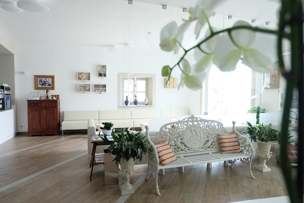 Hotel Monteverde Acqui Terme Esterno foto